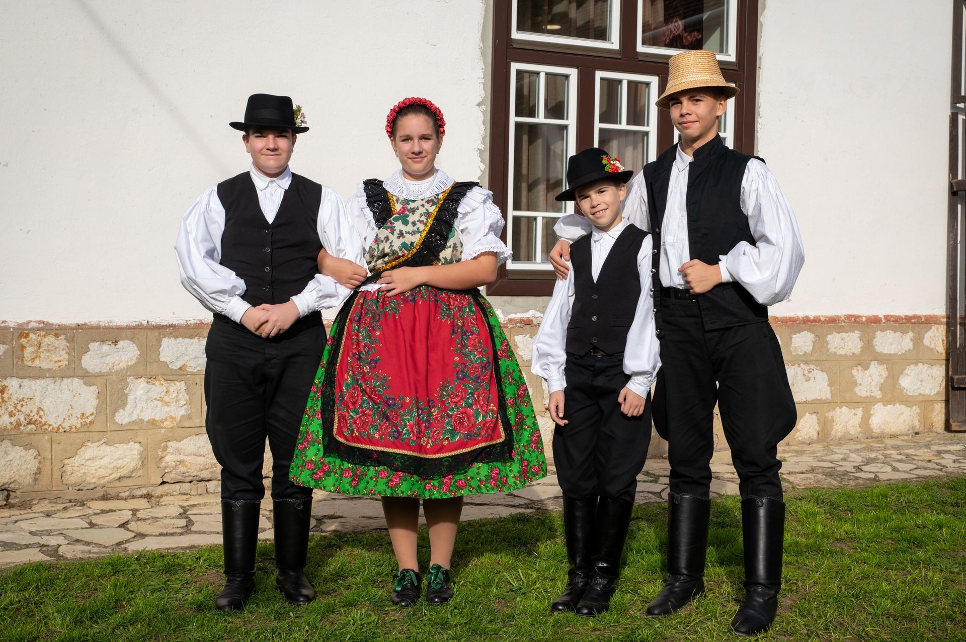 Józsa Gergely Néptánc Együttes Utánpótlás Csoportja